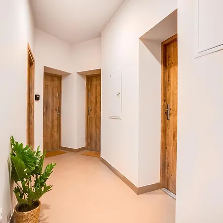 Apartman Z Balkonem Kamienica Przy R Lazarskim Poznań